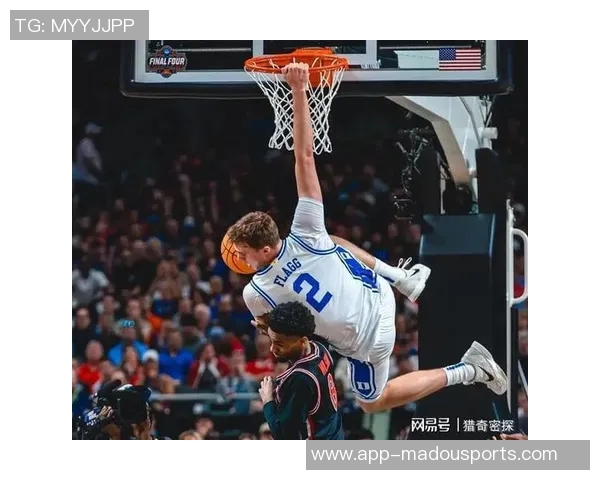 弗拉格18岁创历史成NBA首位单场40分球员超越勒布朗成就辉煌 弗拉格18岁创历史成NBA首位单场40分球员超越勒布朗成就辉煌