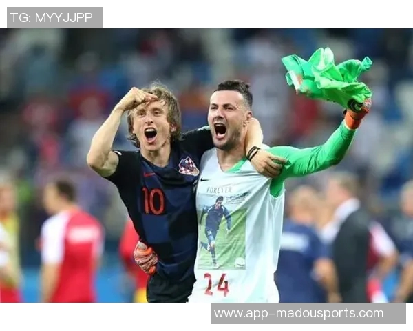 迪马透露利雅得胜利因二号门将红牌事件暂停本托加盟热那亚的转会事宜