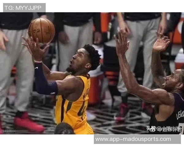 莱昂纳德尽管三分失准仍砍下24分12板5助2帽助球队赢得胜利 莱昂纳德尽管三分失准仍砍下24分12板5助2帽助球队赢得胜利